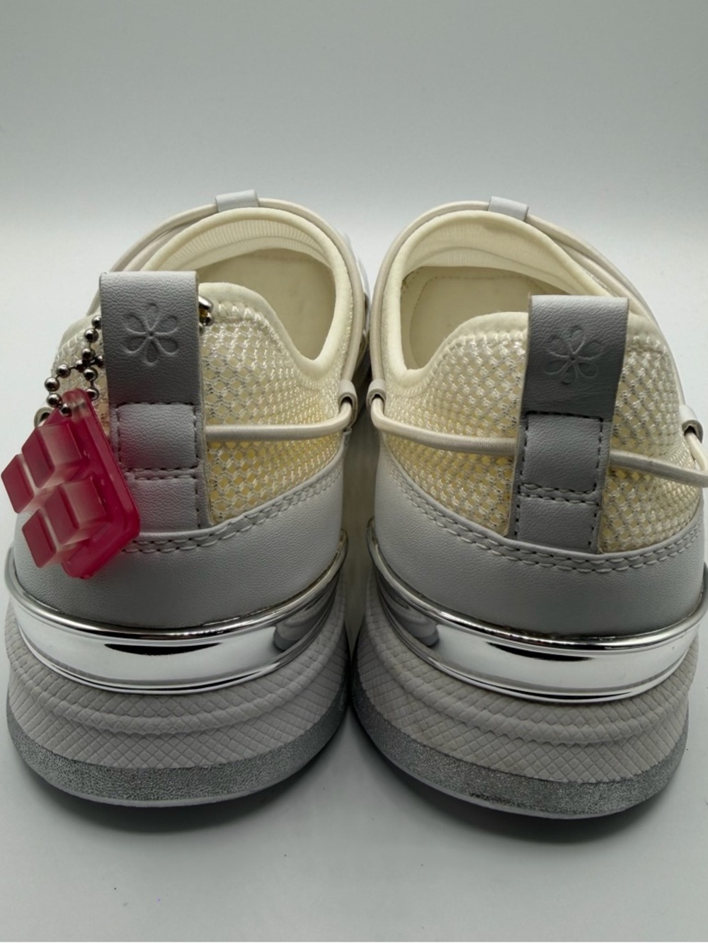 Foot Petals Mesh Slip On Sneakers Women 8.5 White Comfort Walking Shoes View 4